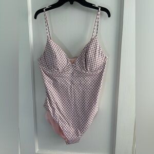 Vineyard Vines Pink Geometric-Print One-Piece Swimsuit